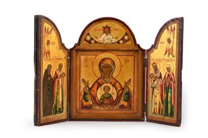 null TRIPTYCH ICON.
Opening on a representation of the Virgin and Child, in a position...