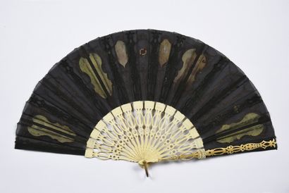 null Ode to love, early 20th century
Folded fan, the black silk leaf painted in pink...