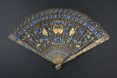 null Bat, China, early 19th century
Filigree silver broken fan decorated with a bat,...