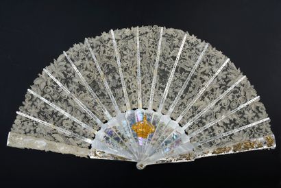 null Imperial luxuriance, circa 1890
Large fan, the leaf in needlepoint lace with...