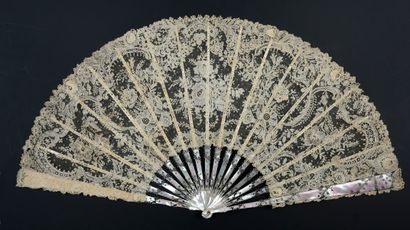  Spring Roses, circa 1900 Folded fan, the leaf in fine needle lace decorated with...