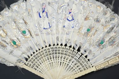  Couple in a garden, China, 19th century Fan, in white feathers painted with large...