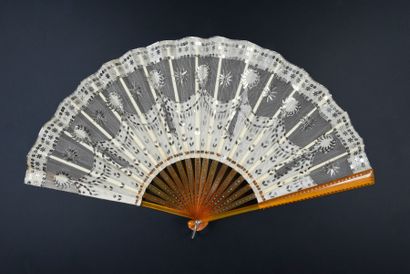 Silver laurels, circa 1900 Folded fan, the...