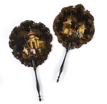 null Pair of hand screens, circa 1860-1870
The screens are made of wood painted in...