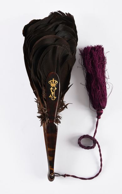 null Grouse feathers, circa 1870-1880
Grouse or capercaillie feather fan. 
Brown...