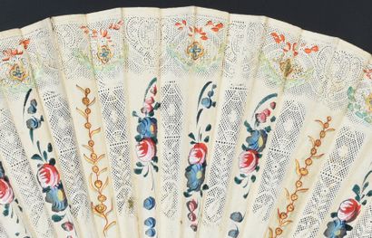 null Flowers of lilies, circa 1770-1780
Folded fan, the double sheet of paper die-cut...