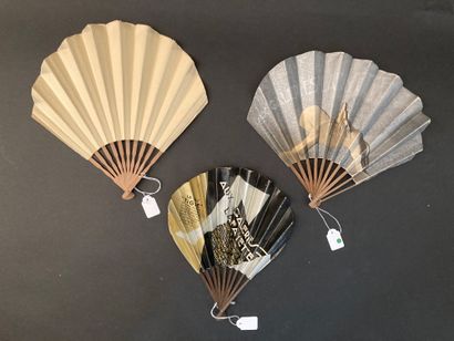 null GRAND MAGASINS - Three fans, the leaves in paper, the first illustrated with...