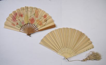 null SPORTS - Two folded fans for horse racing, one, the double paper leaf, decorated...