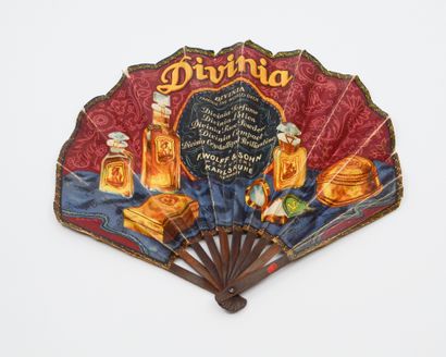 null PERFUMES - F,Wolff und Sohn - "Divinia" - (1920s)

Double leaf advertising fan...