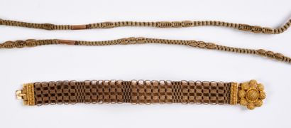 null Necklace and bracelet in braided hair, early 19th century, bracelet in braided...