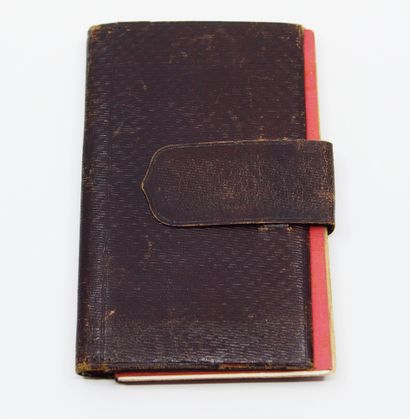 null Etui à carnet, milieu du XIXe siècle, pochette en basane estampée ; l'intérieur...