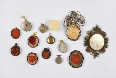 null 
Twelve small round and oval reliquaries, 18th and 19th centuries, eleven in...