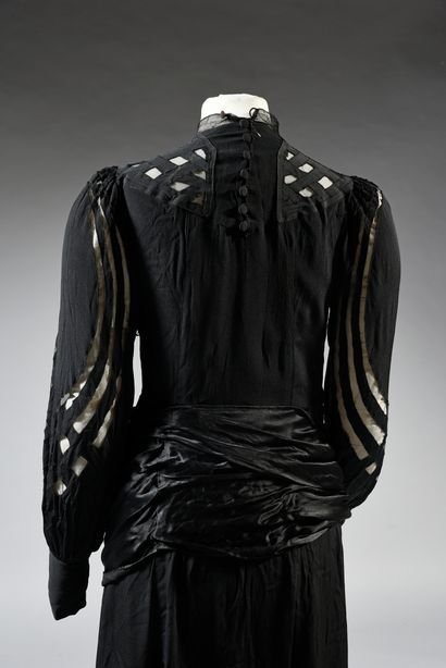 null Part of the female wardrobe of a bourgeois family, circa 1900-1930, black dresses...