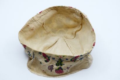 null Indoor men's cap, first half of the 18th century, 4 quartered cap with a pointed...