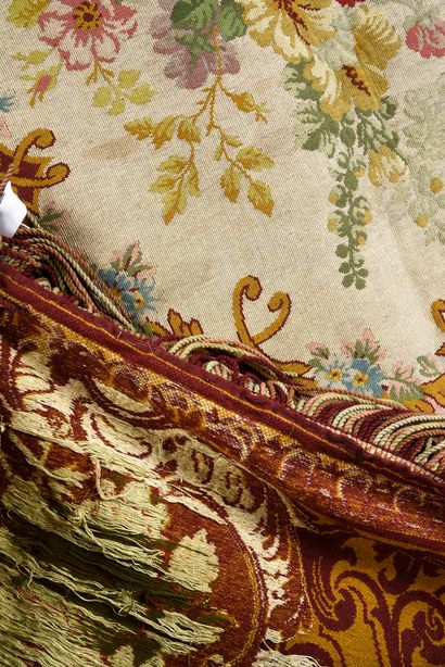 null Tablecloth, Second Empire period, mechanical wool and silk tapestry with a scrolled...