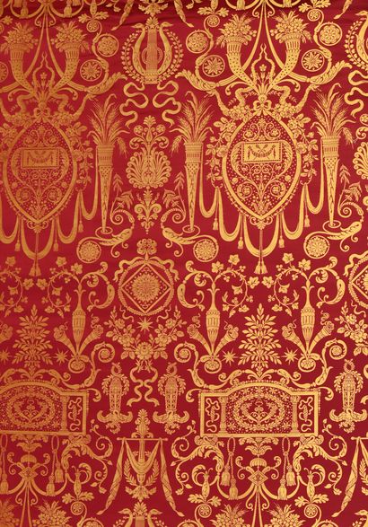 null Métrage de lampas, style Directoire, début XXe siècle, lampas fond satin cerise,...