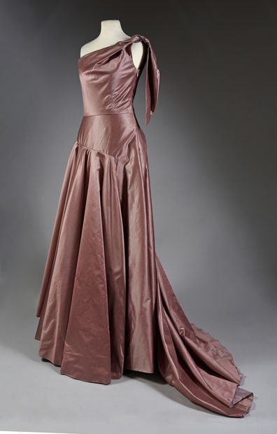 null Robe du soir griffée Givenchy dans le style des années 1950, robe en faille...