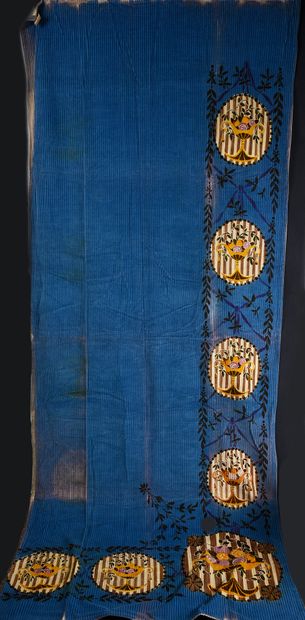 null Curtain with Bon Marché label in printed corduroy, circa 1910-1920, blue cotton...