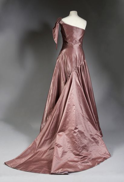 null Robe du soir griffée Givenchy dans le style des années 1950, robe en faille...