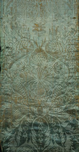 null Bed slant in green brocatelle, first third of the 18th century, linen and silk,...