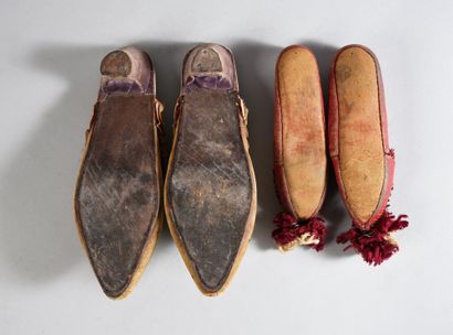 null Deux paires de souliers de dame, Turquie et Grèce, fin du XIXe et début du XXe...