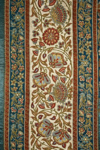 null Late 19th century, printed satin door, silk satin embroidered in gold thread...