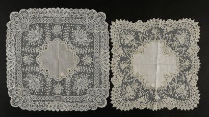 null Deux mouchoirs de mariée, application de Bruxelles, Belgique, fin du XIXe siècle.
Un...