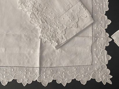 null Pairs of embroidered pillowcases, early 20th century.
Two pairs of pillowcases...