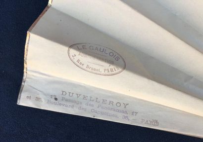  D'après Louise Abbéma - Souvenir de Thoury, 1895 - Éventail plié, feuille en papier...