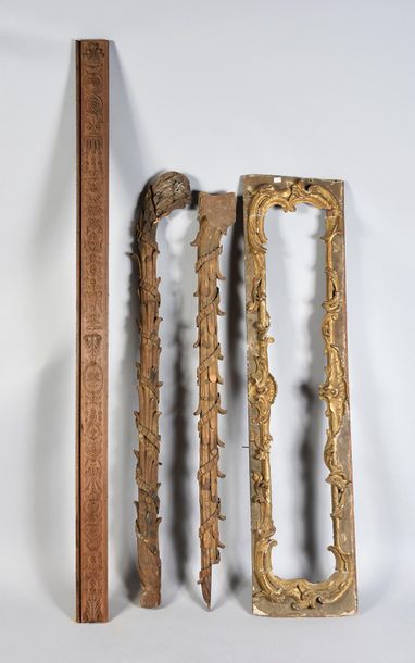 null Lot of carved elements in naurel wood, gilded and rechampi.

18th and early...