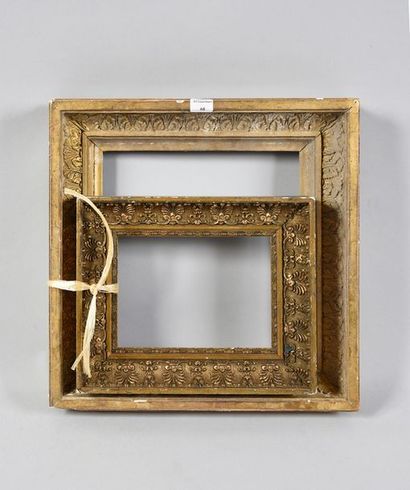 null Empire period frame in wood and gilded paste with palmette decoration. A stylish...