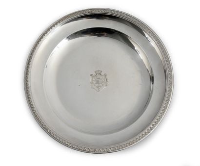 null BARON GOURGAUD'S TABLE SERVICE, PARIS, 1819-1838.
Set of 12 silver plates slightly...
