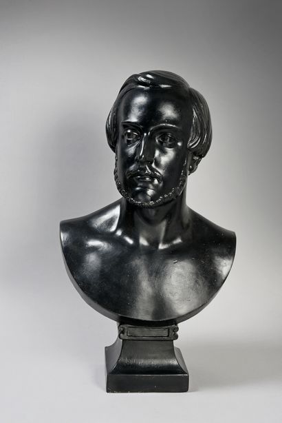 ÉCOLE FRANÇAISE DU MILIEU DU XIXe SIÈCLE. Buste du jeune comte de Chambord (1820-1883).
En...