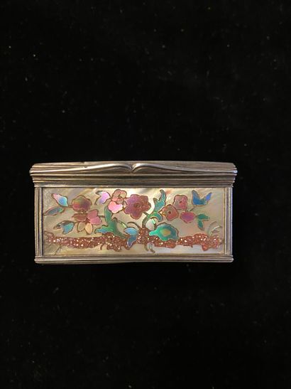 null SILVER SNUFFBOX,
PARIS, 1743. Rectangular in shape, decorated on each side with...