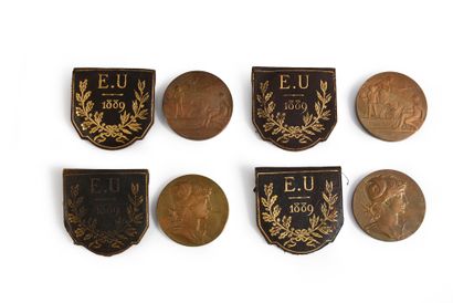 null EXPOSITION UNIVERSELLE DE 1889.
Set of four commemorative medals in bronze,...