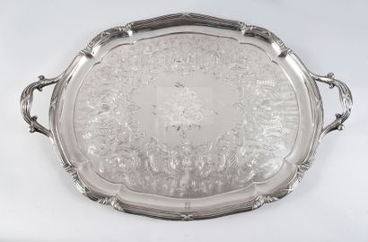 null LARGE SERVING TRAY.
WITH THE COAT OF ARMS OF THE ROYAL HOUSE OF SAVOY. 
 In...