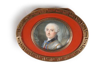 null Snuffbox in red lacquer, lined with tortoiseshell, 750th gold setting, decorated...