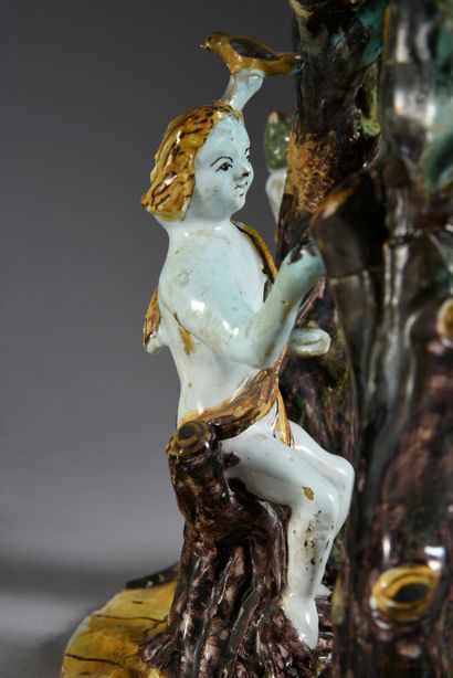 ALLEMAGNE ?, XVIIIe siècle 
Earthenware group depicting Orpheus sitting on a tree...