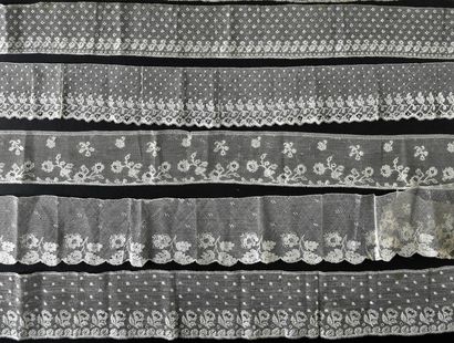 null Twelve bobbin lace borders, Mechelen and Lille, 2nd half of the 19th century.
Six...
