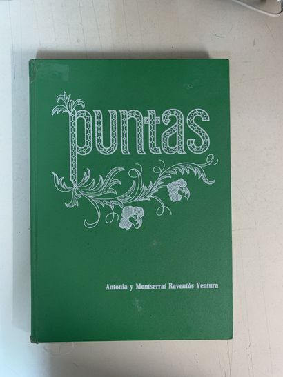 null Sept ouvrages en espagnol sur des techniques de dentelles.
Sept livres ou fascicules...