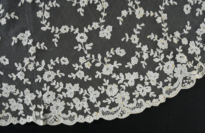 null Six lace borders, Carrickmacross, end of the 19th century.
Three with typical...