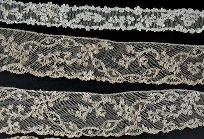 null Accessoires du costume féminin en dentelle à l'aiguille, Argentan, vers 1760-70.
A...