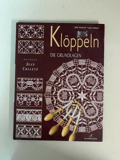 null Twelve books in German on lace techniques.
Three books on bobbin lace, one book...