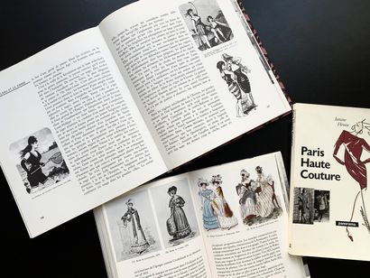null Three books in French on fashion and haute couture.
"Histoire de la mode et...