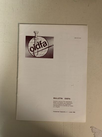 null Seventy OIDFA bulletins, in French and in English.
Seventy bulletins published...