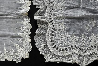 null Trois mouchoirs brodés, milieu du XIXe siècle.
Un très beau mouchoir en linon...