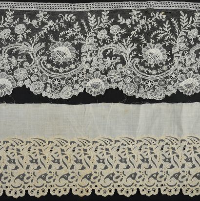 null Four lace borders, needle and spindles, end of the 19th century.
A large border...