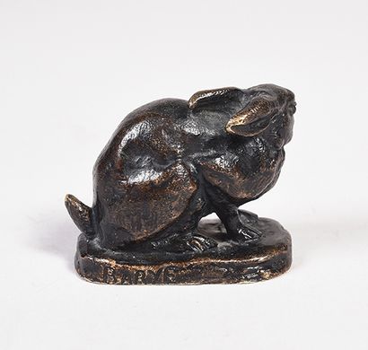 Antoine Louis Barye (1795-1875), d'après: 
Le lièvre effrayé
Bronze à patine brune...