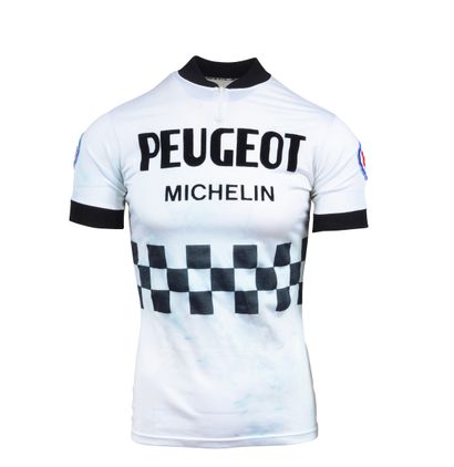 null Bernard Thèvenet. Maillot de piste de l'équipe Peugeot-Esso-Michelin porté lors...