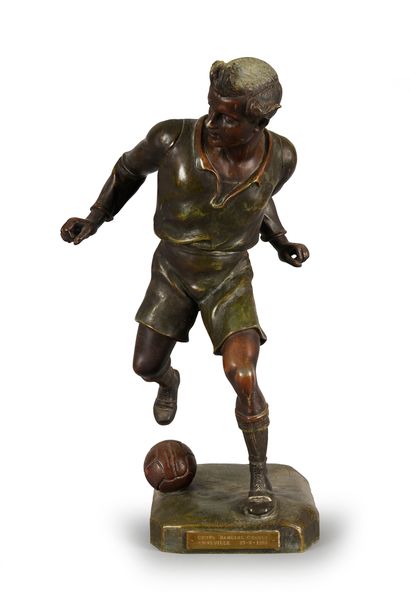 null Sculpture en régule. «Le Footballeur» signée Marcel Debut (1865-1933). Hauteur...
